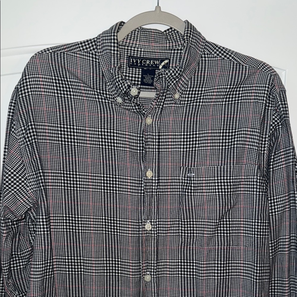 Men's Black and White Vintage Checkered Shirt